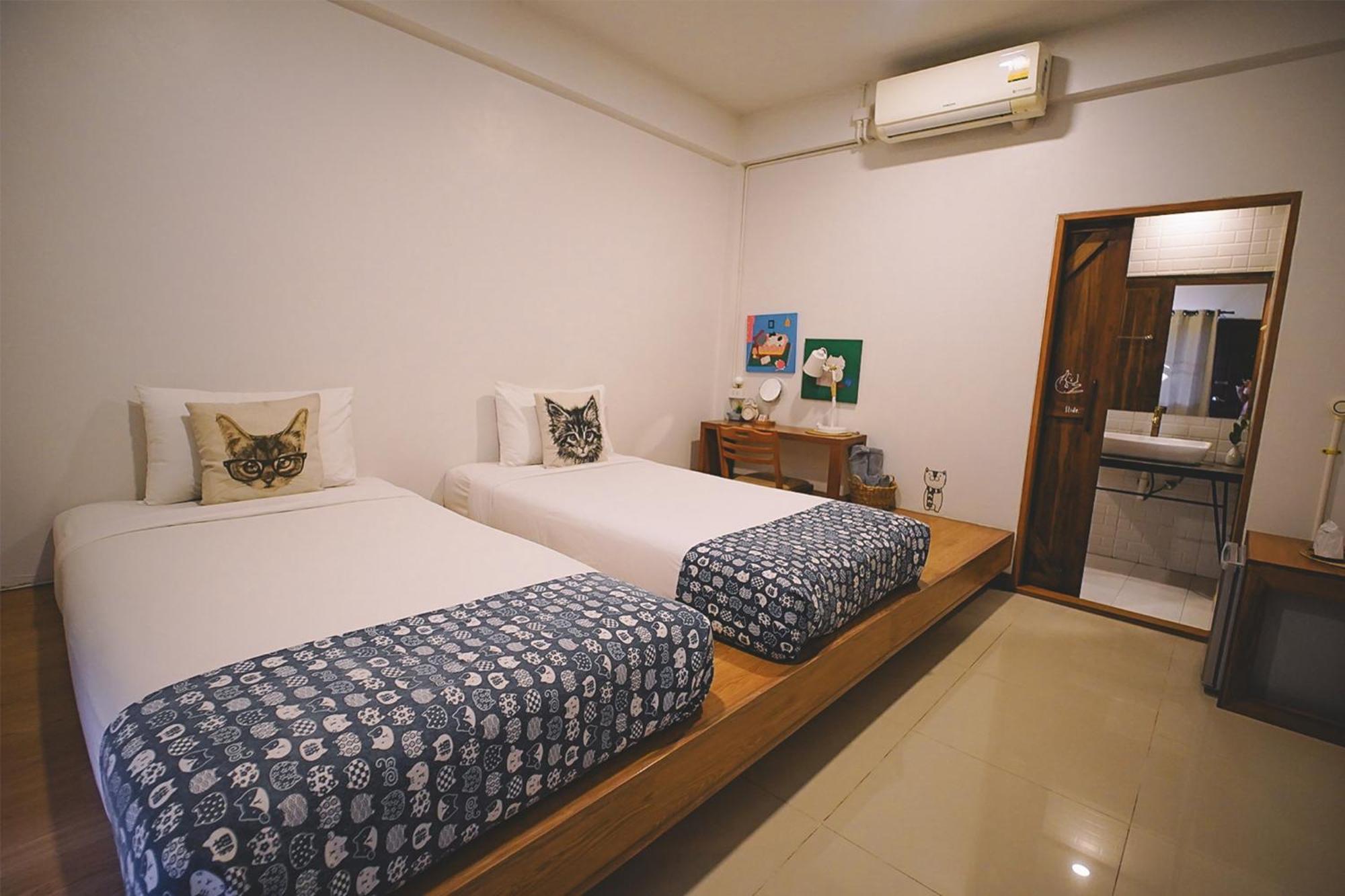 Sleepy House Chiang Rai Bed and Breakfast Exteriör bild